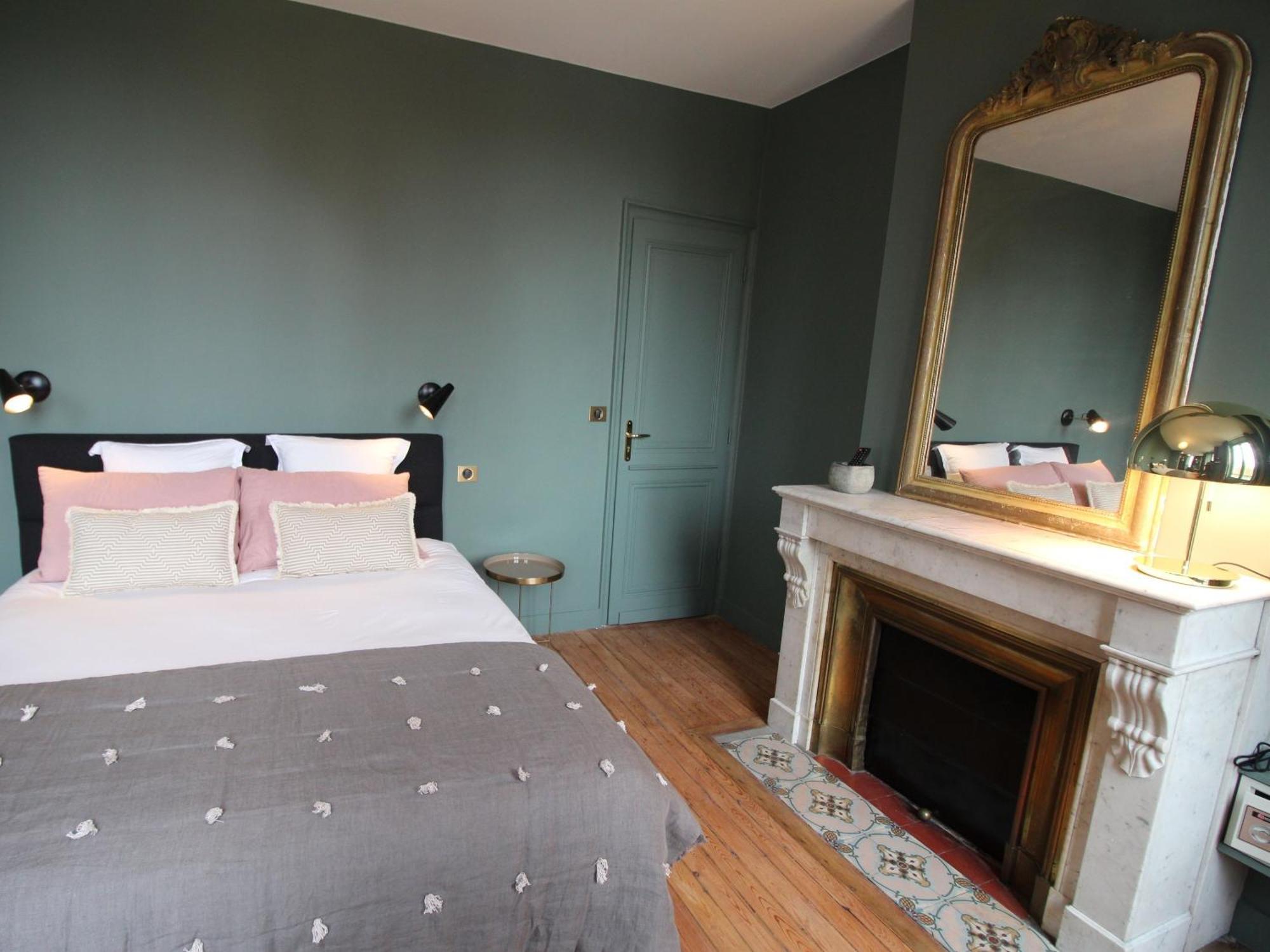 B&B L'Escapade Bordelaise - Cote Jardin Bordeaux Room photo